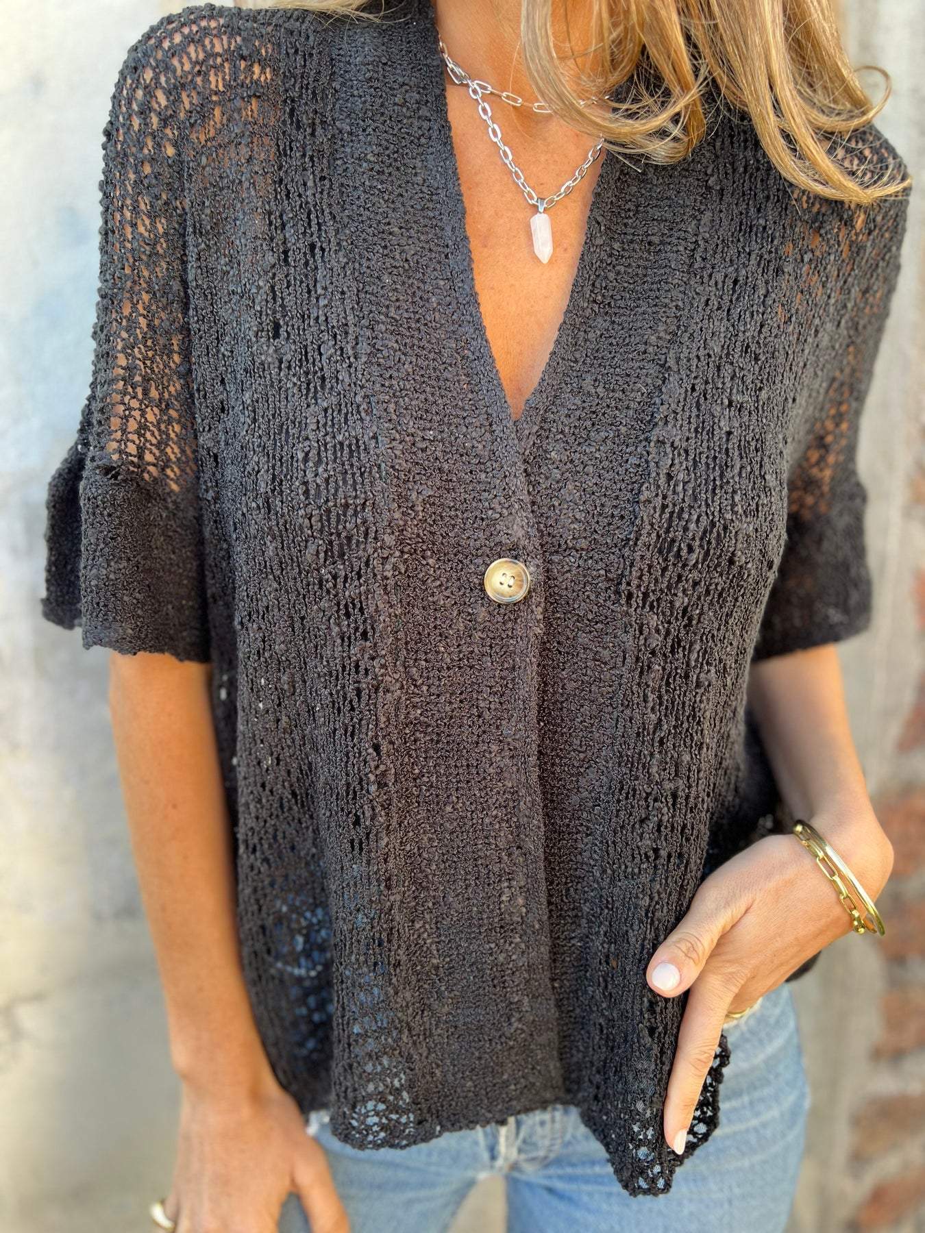 Mira | Chic Textured Blouse