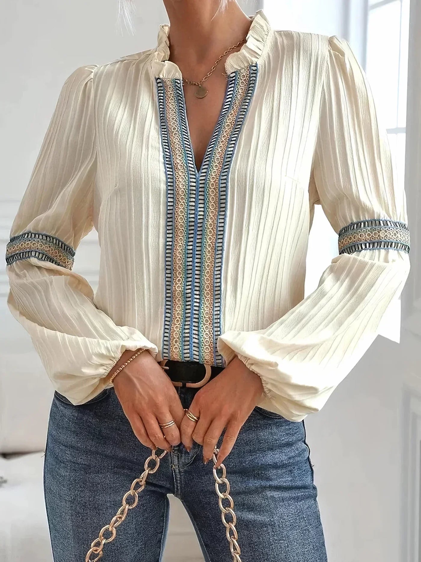 Vivid | Elegant V-Neck Blouse